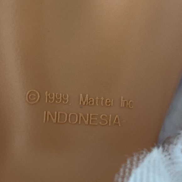 Barbie Dream Wedding Doll with Accessories - 2000 - Picture 8 of 8